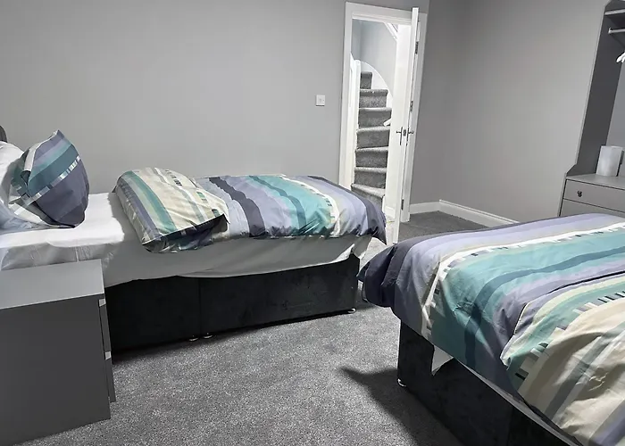 Modernised 3 Bedroom House, Lascelle Residence